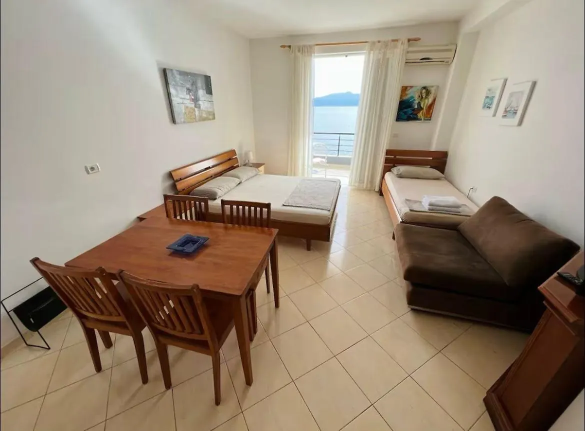 Beachfront Apartments Sarandë