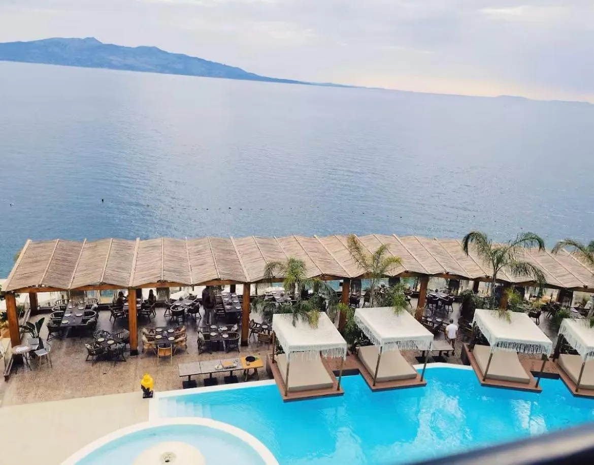 Beachfront Apartments Sarandë